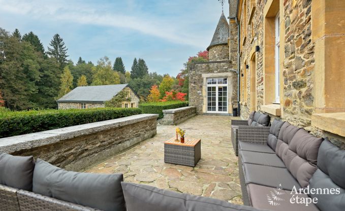 Ch�teau � Libin : s�jour �l�gant pour 40 personnes avec des �quipements �tendus