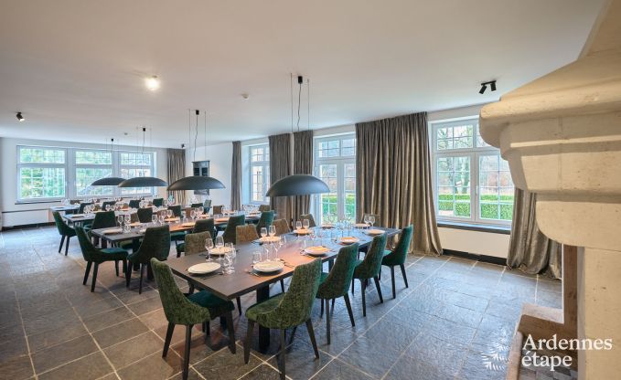 Ch�teau � Libin : s�jour �l�gant pour 40 personnes avec des �quipements �tendus