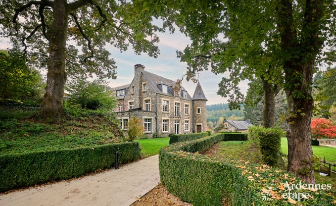 Ch�teau � Libin : s�jour �l�gant pour 40 personnes avec des �quipements �tendus