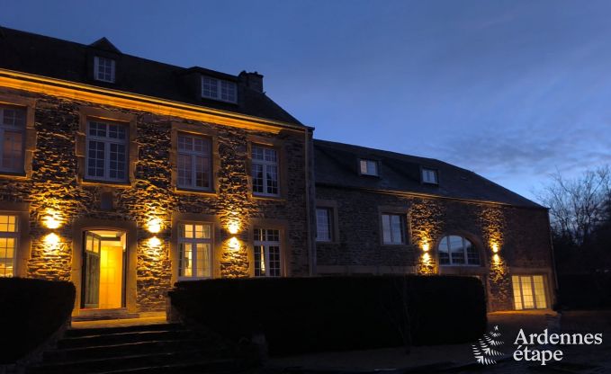 Ch�teau � Libin : s�jour �l�gant pour 40 personnes avec des �quipements �tendus