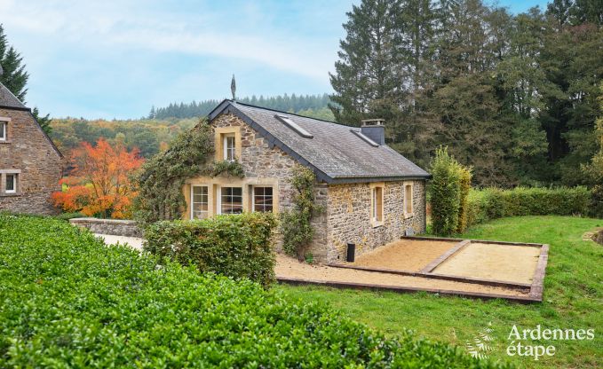 Ch�teau � Libin : s�jour �l�gant pour 40 personnes avec des �quipements �tendus