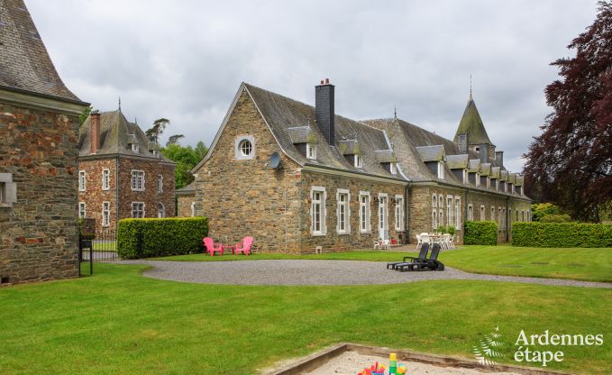 Maison de vacances  Libin pour 14 personnes en Ardenne