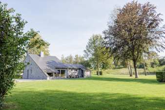 Charmante maison de vacances avec jardin et terrasse pour 6  Libin, Ardenne