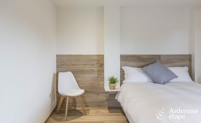 Maison de vacances pour 15 personnes � Libramont avec piscine int�rieure, sauna et jardin priv� au bord de l'eau