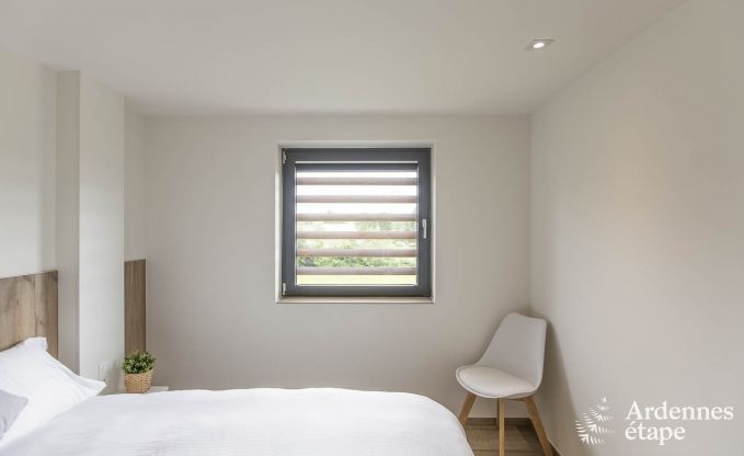 Maison de vacances pour 15 personnes � Libramont avec piscine int�rieure, sauna et jardin priv� au bord de l'eau