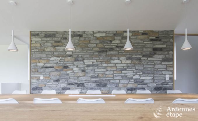 Maison de vacances pour 15 personnes � Libramont avec piscine int�rieure, sauna et jardin priv� au bord de l'eau