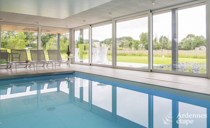 Maison de vacances pour 15 personnes � Libramont avec piscine int�rieure, sauna et jardin priv� au bord de l'eau