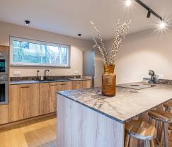 Séjournez dans une maison de vacances de charme à Limbourg en Ardenne : confort pour 6-8 personnes et activités variées à proximité