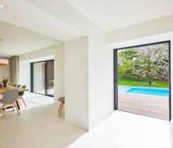 Villa de vacances confortable pour 14 à Limbourg, Ardenne