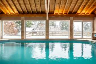 Gîte pour 24 personnes à Malmedy avec piscine intérieure et sauna