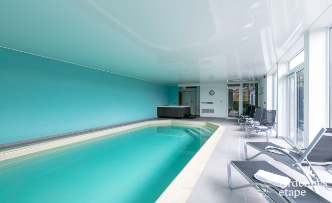 Villa de luxe avec piscine et wellness pour 9 personnes à Malmedy