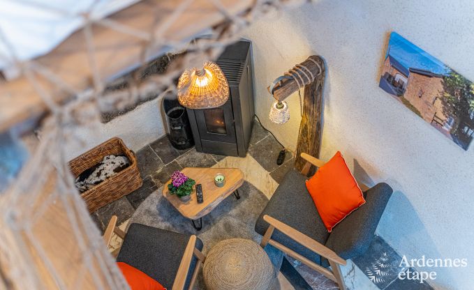 Maison de vacances originale et confortable pour 2 personnes � Manhay avec terrasse priv�e et po�le � pellets