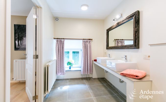 Maison de vacances � Maredsous pour 10 personnes en Ardenne