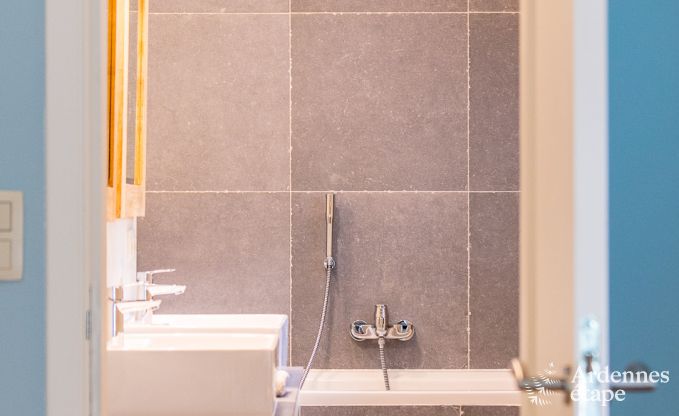 Maison de vacances � Maredsous pour 10 personnes en Ardenne