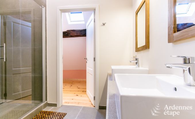 Maison de vacances � Maredsous pour 10 personnes en Ardenne