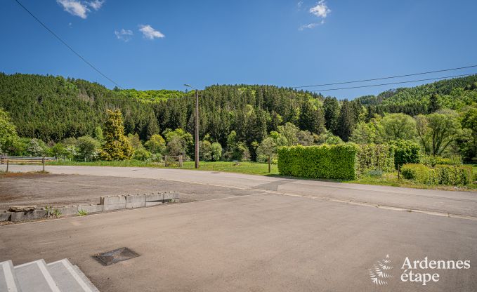 Maison de vacances accessible en fauteuil roulant  Martelange pour 9 personnes avec jardin priv