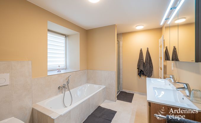 Maison de vacances accessible en fauteuil roulant  Martelange pour 9 personnes avec jardin priv