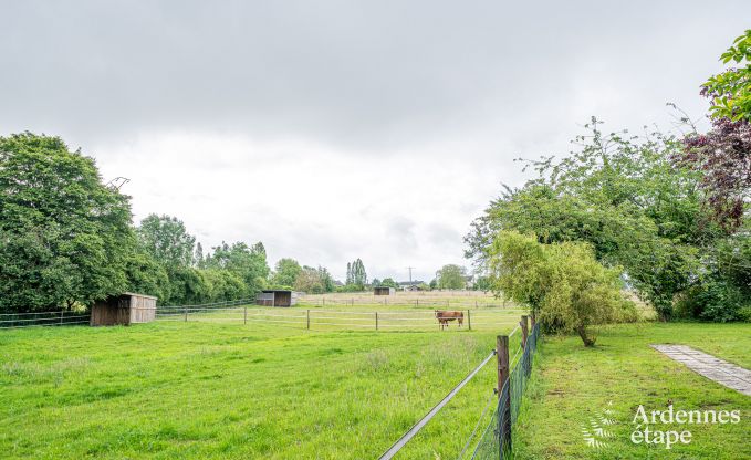 Authentique maison de vacances pour 15 avec boxes pour chevaux  Mettet, Ardenne