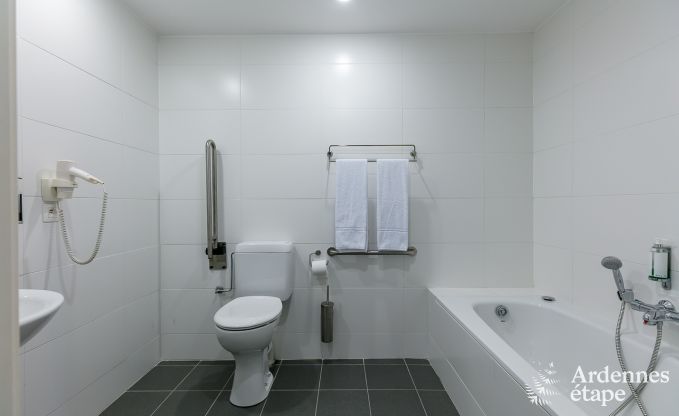 Ch�teau � Modave pour 46 personnes en Ardenne