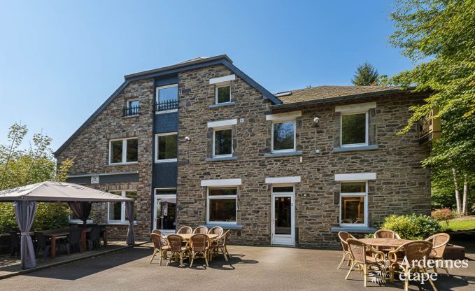 Escapade en pleine nature en Ardenne : Villa spacieuse  Houffalize (Nadrin) pour 18 personnes avec nombreux quipements et services, animaux bienvenus