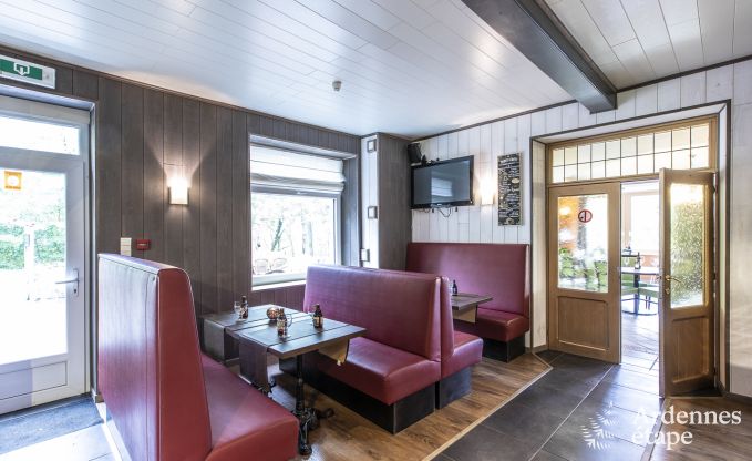 Escapade en pleine nature en Ardenne : Villa spacieuse  Houffalize (Nadrin) pour 18 personnes avec nombreux quipements et services, animaux bienvenus