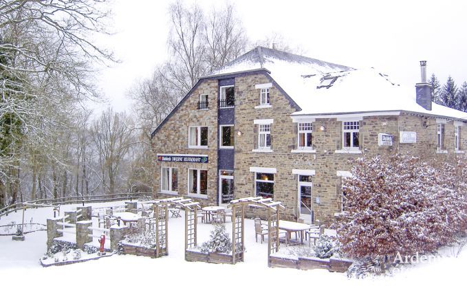 Escapade en pleine nature en Ardenne : Villa spacieuse  Houffalize (Nadrin) pour 18 personnes avec nombreux quipements et services, animaux bienvenus