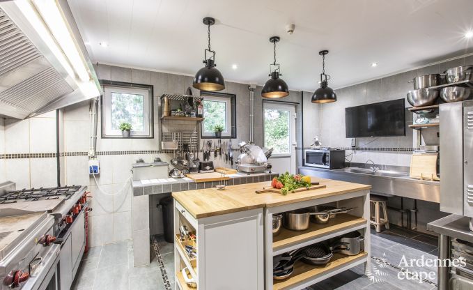 Escapade en pleine nature en Ardenne : Villa spacieuse  Houffalize (Nadrin) pour 18 personnes avec nombreux quipements et services, animaux bienvenus