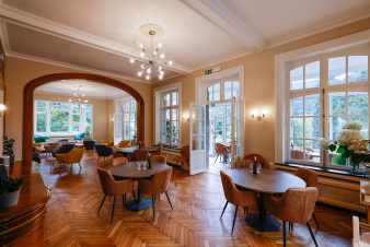 Villa de luxe pour 21/25 personnes  Wpion, prs de Namur