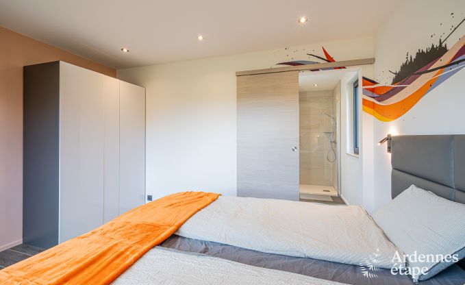 Villa de luxe avec piscine intrieure  Neufchteau pour 8 personnes, parfaite pour familles et couples
