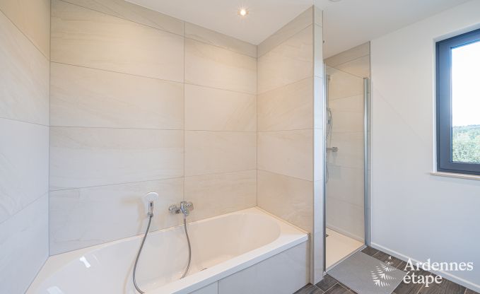 Villa de luxe avec piscine intrieure  Neufchteau pour 8 personnes, parfaite pour familles et couples