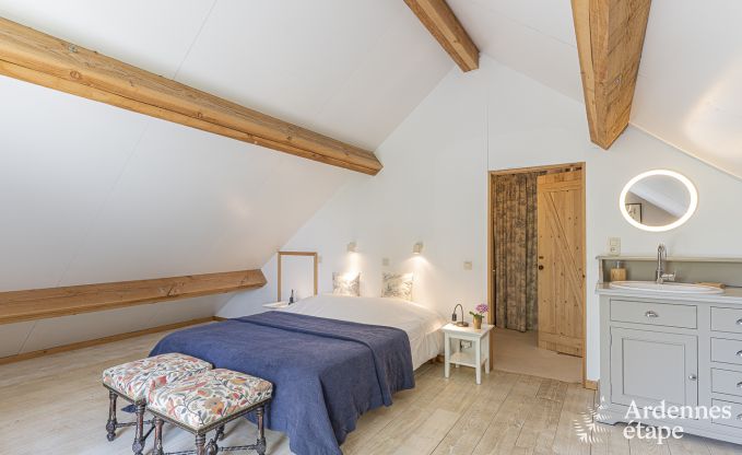 Maison de vacances avec tennis � Onhaye pour 2/3 personnes en Ardenne