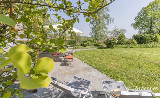 Maison de vacances avec tennis � Onhaye pour 2/3 personnes en Ardenne
