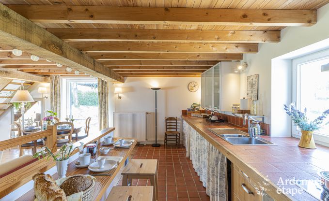 Maison de vacances avec tennis � Onhaye pour 2/3 personnes en Ardenne