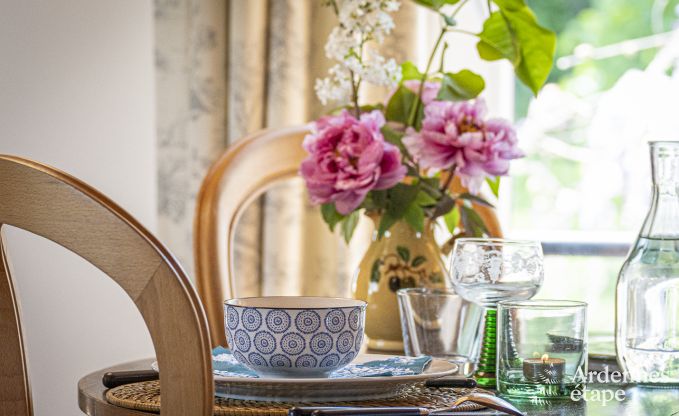 Maison de vacances avec tennis � Onhaye pour 2/3 personnes en Ardenne