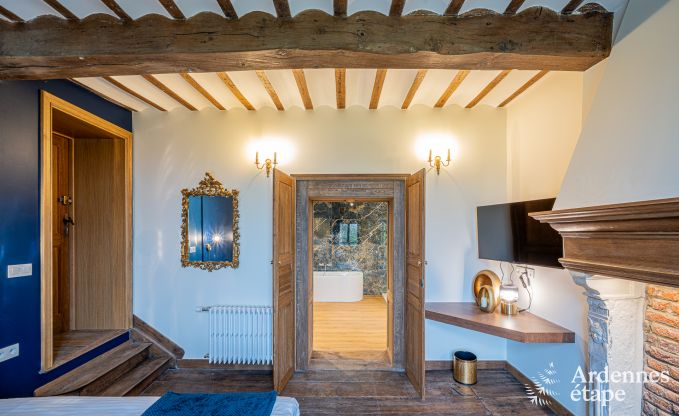 Chteau de luxe pour 30 personnes  Ouffet avec 14 chambres, 12 salles de bains, piscine intrieure, sauna et jardin priv