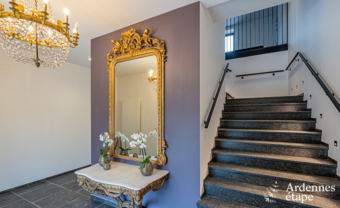 Chteau de luxe pour 30 personnes  Ouffet avec 14 chambres, 12 salles de bains, piscine intrieure, sauna et jardin priv