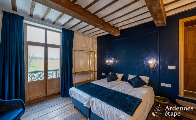 Chteau de luxe pour 30 personnes  Ouffet avec 14 chambres, 12 salles de bains, piscine intrieure, sauna et jardin priv