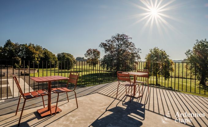 Chteau de luxe pour 30 personnes  Ouffet avec 14 chambres, 12 salles de bains, piscine intrieure, sauna et jardin priv