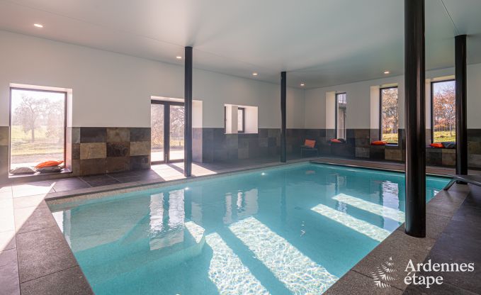 Ch�teau de luxe pour 30 personnes � Ouffet avec 14 chambres, 12 salles de bains, piscine int�rieure, sauna et jardin priv�