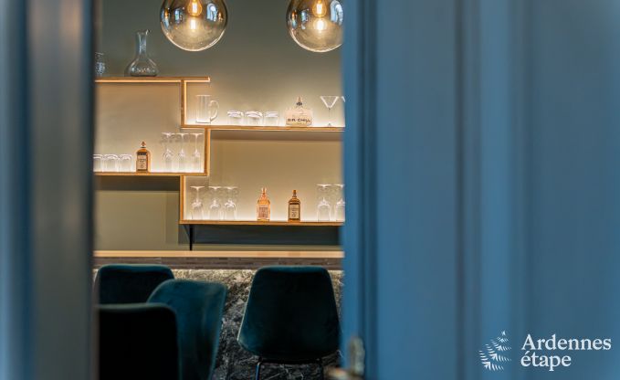 Ch�teau de luxe pour 30 personnes � Ouffet avec 14 chambres, 12 salles de bains, piscine int�rieure, sauna et jardin priv�