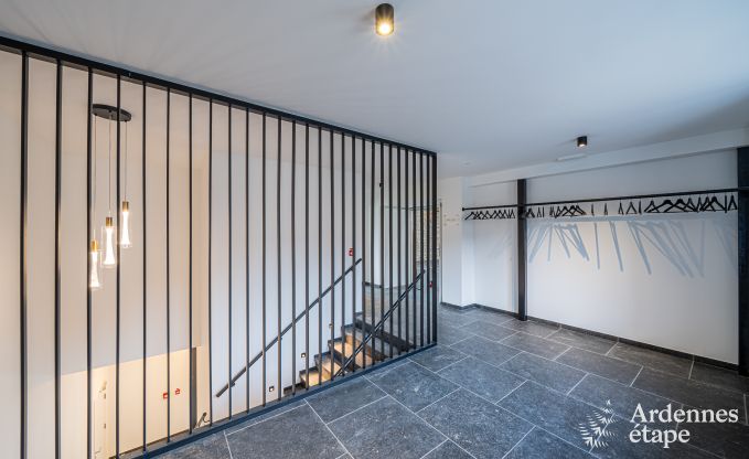 Ch�teau de luxe pour 30 personnes � Ouffet avec 14 chambres, 12 salles de bains, piscine int�rieure, sauna et jardin priv�