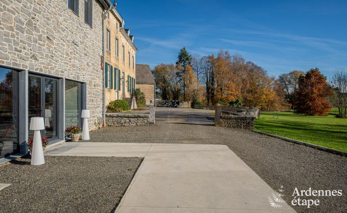 Ch�teau de luxe pour 30 personnes � Ouffet avec 14 chambres, 12 salles de bains, piscine int�rieure, sauna et jardin priv�