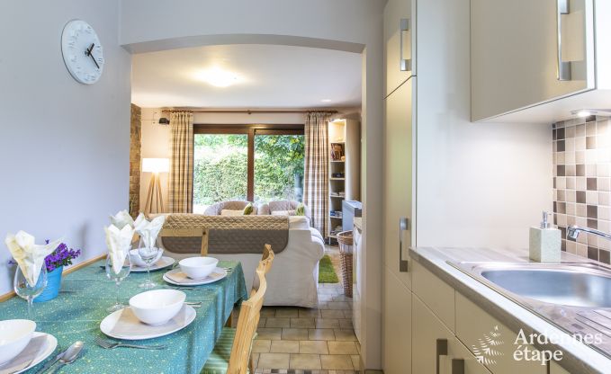 Jolie maison de vacances avec jardin pour 4 personnes à Ovifat