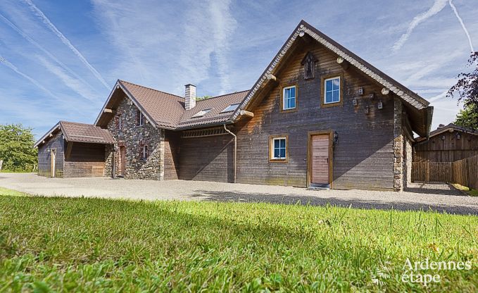 Chalet spacieux � Ovifat, Ardenne, 16 personnes, 8 chambres, 3 salles de bain, sauna, billard, jardin avec terrasse priv�e