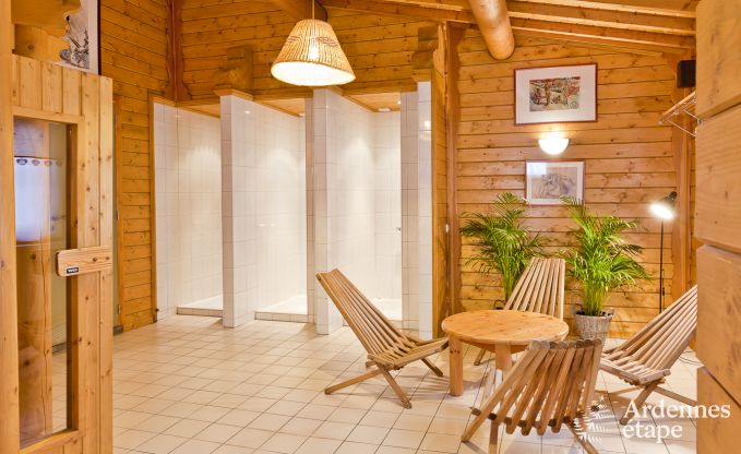 Chalet spacieux � Ovifat, Ardenne, 16 personnes, 8 chambres, 3 salles de bain, sauna, billard, jardin avec terrasse priv�e