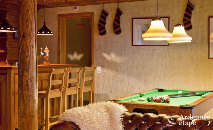 Chalet spacieux � Ovifat, Ardenne, 16 personnes, 8 chambres, 3 salles de bain, sauna, billard, jardin avec terrasse priv�e