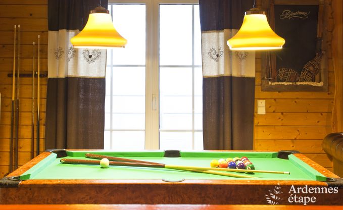 Chalet spacieux � Ovifat, Ardenne, 16 personnes, 8 chambres, 3 salles de bain, sauna, billard, jardin avec terrasse priv�e