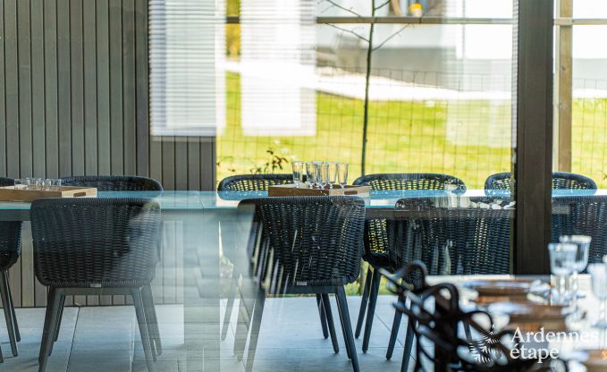 Maison de vacances moderne � Paliseul pour 14 personnes avec piscine et salle de jeux � Redu en Ardenne