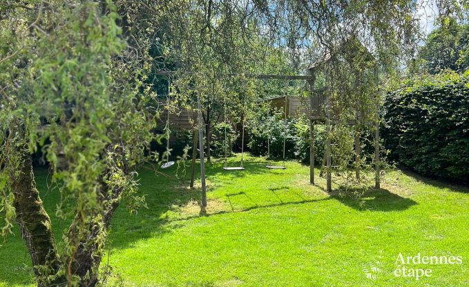 Location de charme pour 8 personnes  Paliseul : maison de vacances avec quipements de loisirs au cur de l'Ardenne