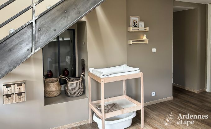 Location de charme pour 8 personnes  Paliseul : maison de vacances avec quipements de loisirs au cur de l'Ardenne